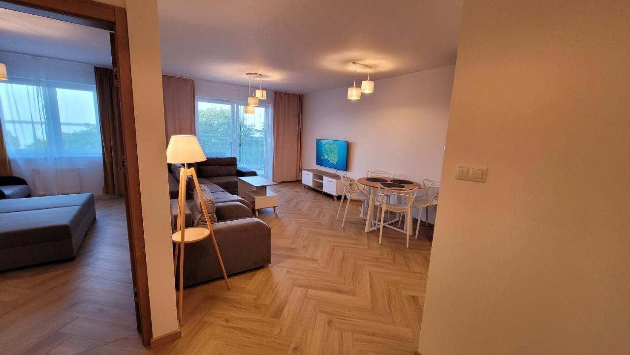 Niegocin Garaz Basen Plaza Gizycko Apartment