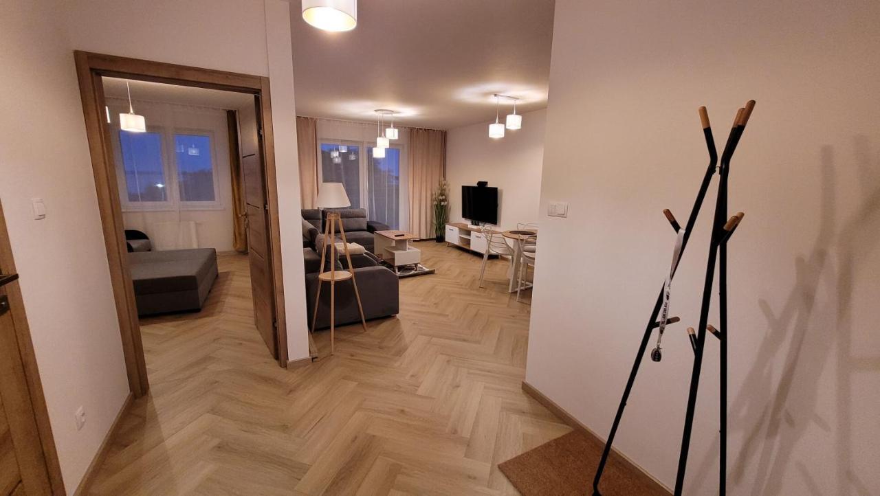 Niegocin Garaz Basen Plaza Gizycko * Wilkasy
